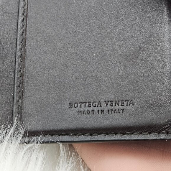 Bottega Veneta Intrecciato Bifold Card Wallet - Picture 3 of 17